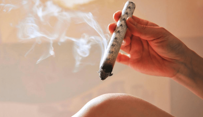 肩周炎怎么治疗最好最快？新加坡贡方堂TCM中医丘保润针灸+中药辨证缓解疼痛！