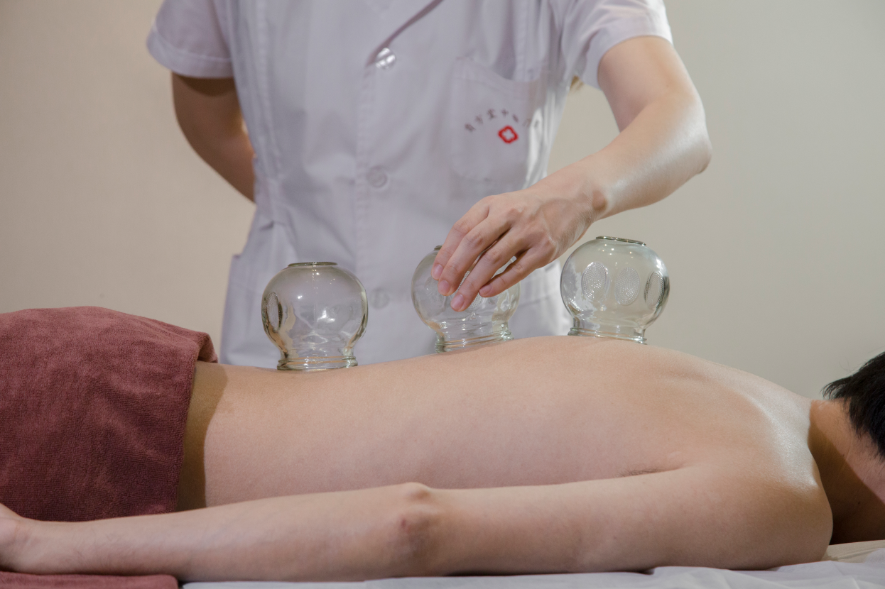 肩周炎怎么治？新加坡贡方堂TCM中医康复专家郁赛一站式改善“冻结肩”