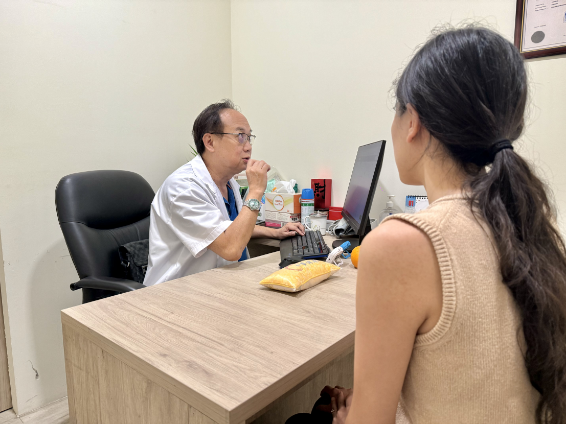 白带异常红褐色分泌物，千万别大意！中医教你从根调理，远离妇科困扰