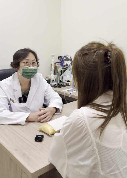 气血不足、月经不调怎么调理？新加坡贡方堂TCM妇科陈慧芳辨证调理有方